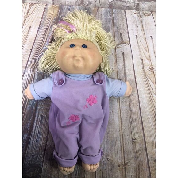 1990 Hasbro Designer, Poseable First Edition Kid Cabbage Patch Kid- Lemon Yellow - Picture 4 of 9